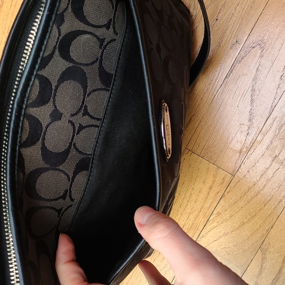 Coach Signature Logo File Crossbody - Picture 4 of 12
